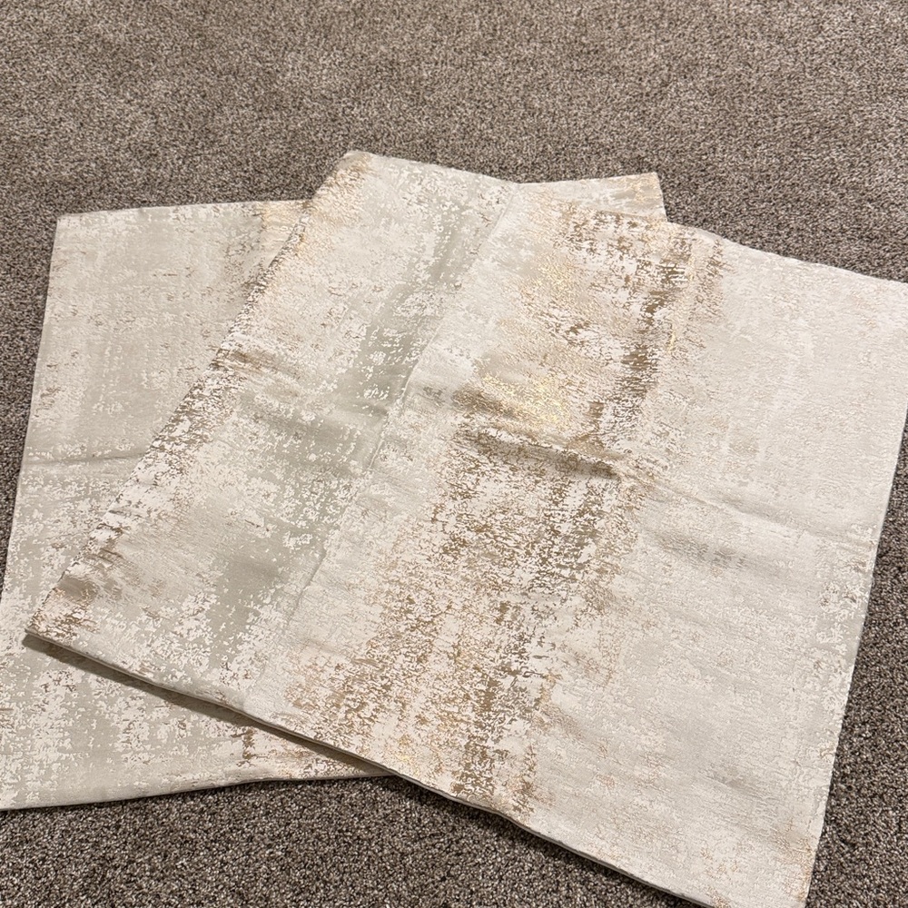 NWOT Elegant Cream and Gold Pillow Covers 23”x23”